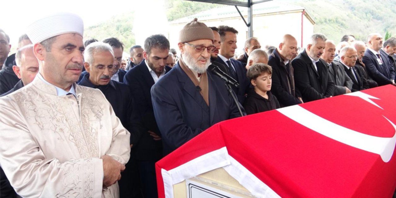 Eski Milletvekili Cemal Öztürk Giresun’da defnedildi