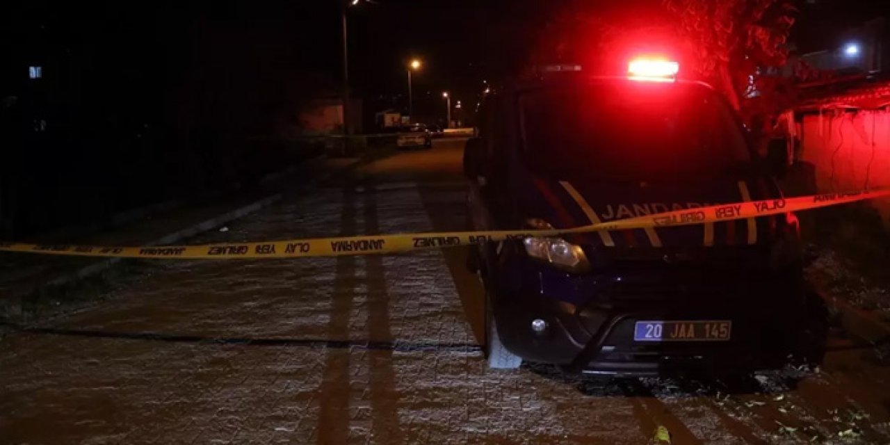 Tüfekle oynarken kazara arkadaşını öldürdü!