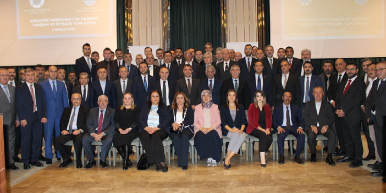 Kırşehirli bürokratlar Ankara'da buluştu: Tam kadro katıldılar