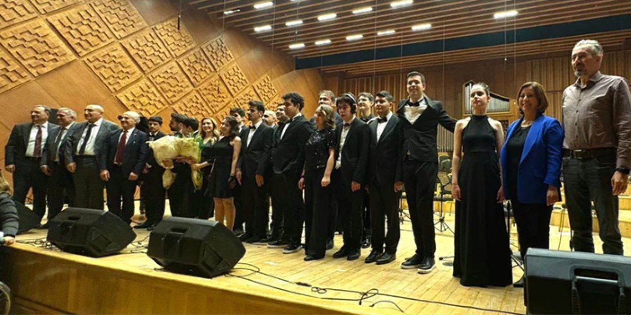 Altındağ’da 3 Aralık Dünya Engelliler Günü’nde özel bireyler sanatla buluştu