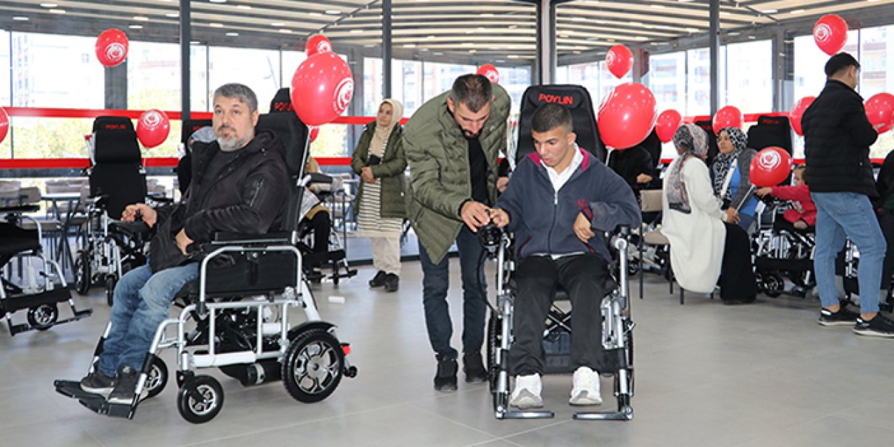 Batman’da engelli bireylere 55 tekerlekli sandalye desteği