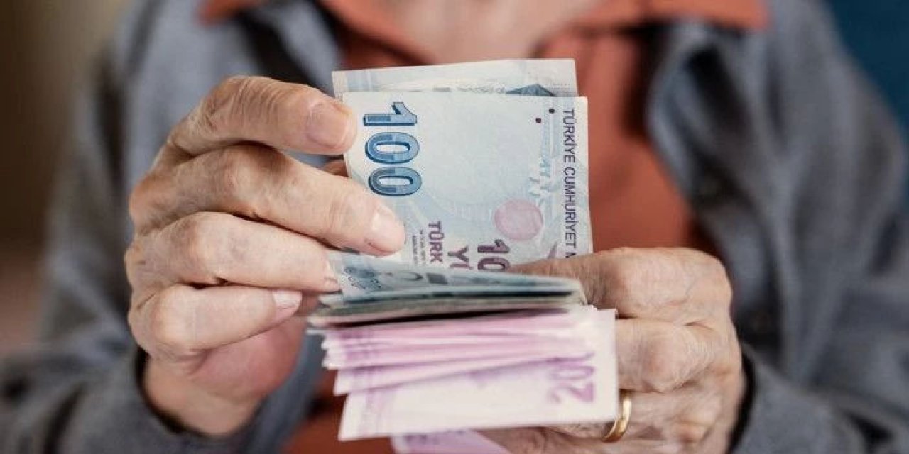 Emeklilerin gözü ocakta: En düşük maaş ne kadar olacak?