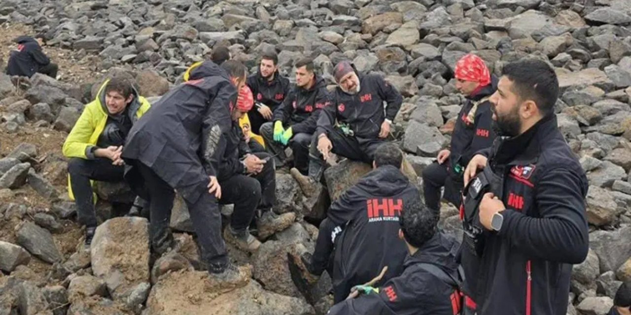 Kayıp olarak aranıyordu... Yaralı çocuk toprak altında bulundu!