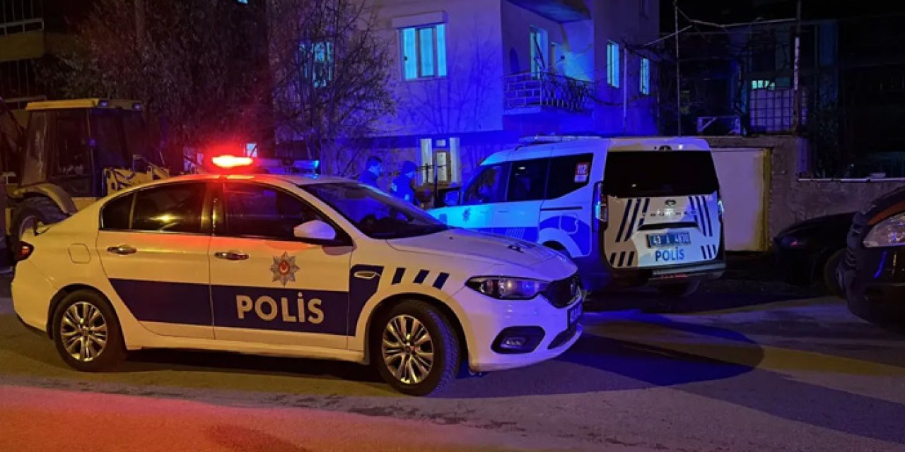 Aile Tartışması Kanlı Bitti: Oğul, Annesini Döven Babasını Darbetti