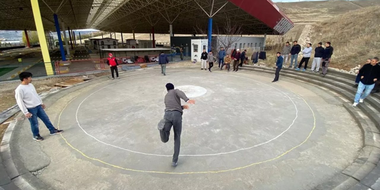 Gölbaşı’nda “aşık-ordo” geleneği yaşatılıyor