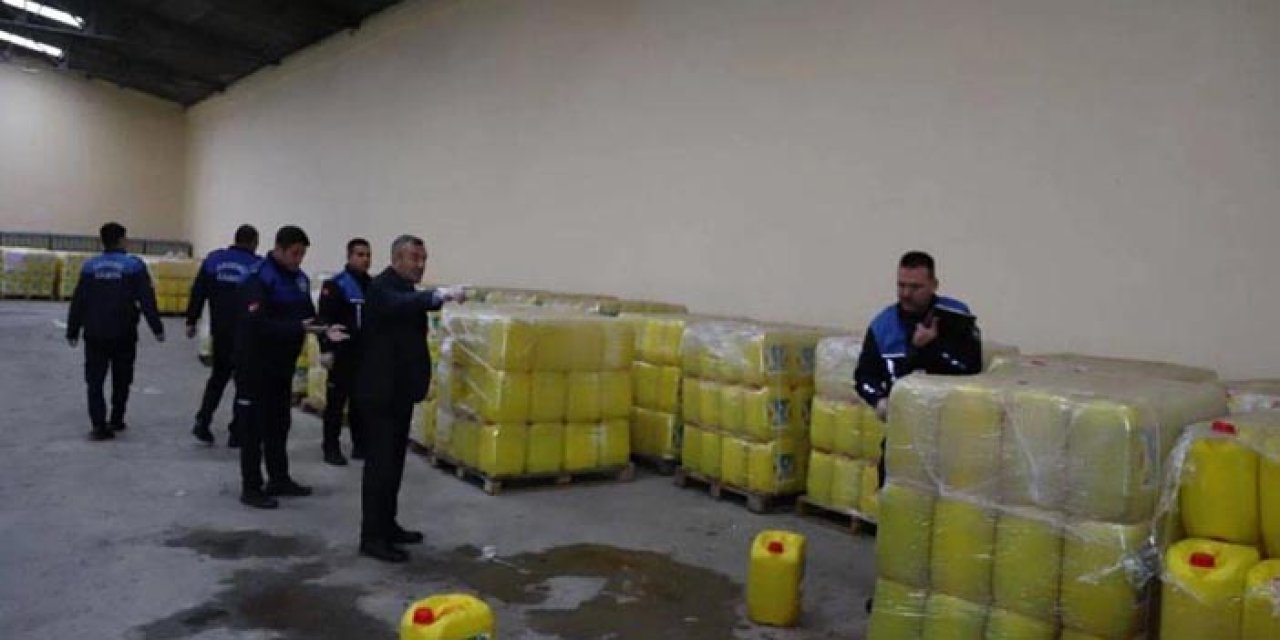 Yok böyle dolandırıcılık! Mersin’de bidonlardan ayçiçeği yağı değil su çıktı