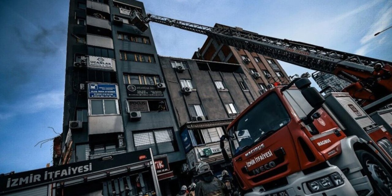Bornova’da iş hanında yangın: 12 kişi itfaiye tarafından kurtarıldı