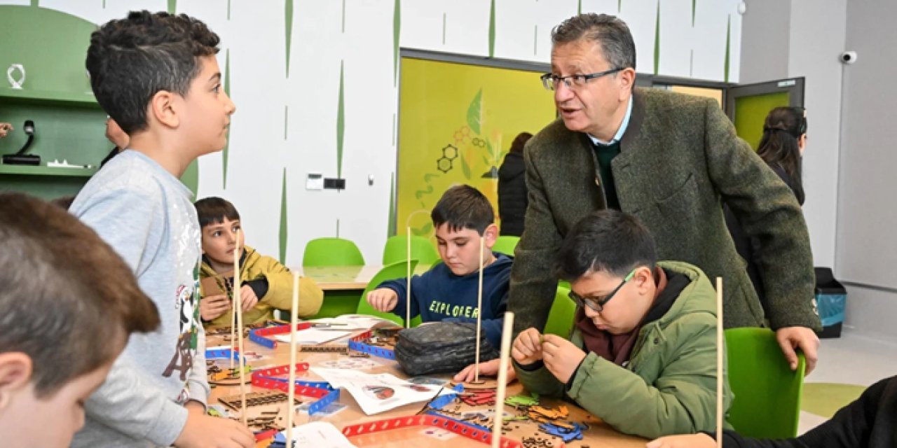 Altındağ’da bilim merkezi ziyareti: Tiryaki atölyeleri tek tek gezdi