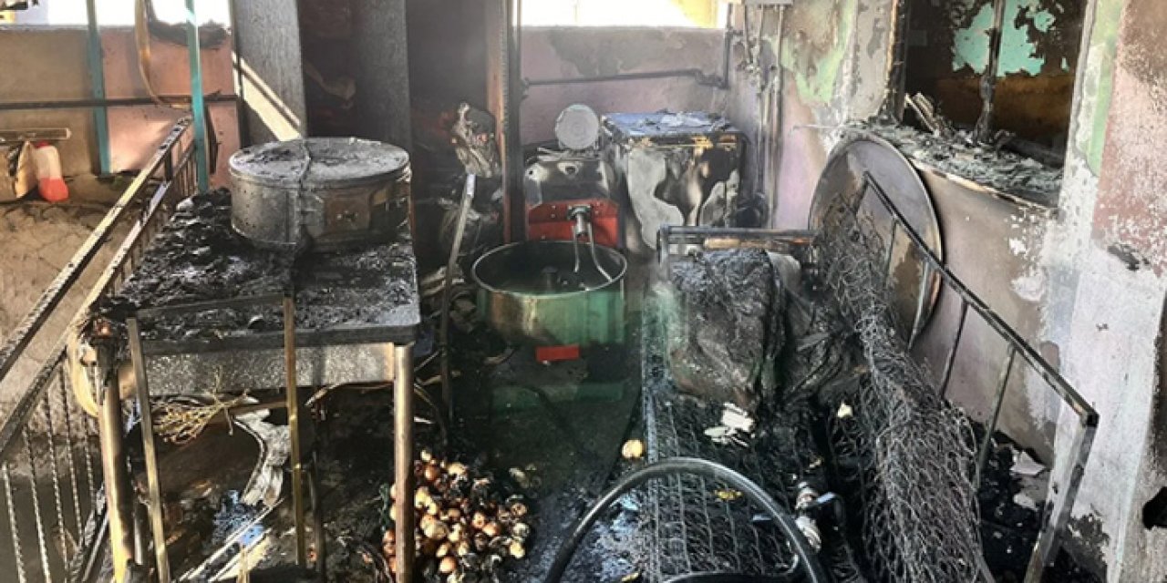 Manisa Kula’da tek katlı evde yangın çıktı!