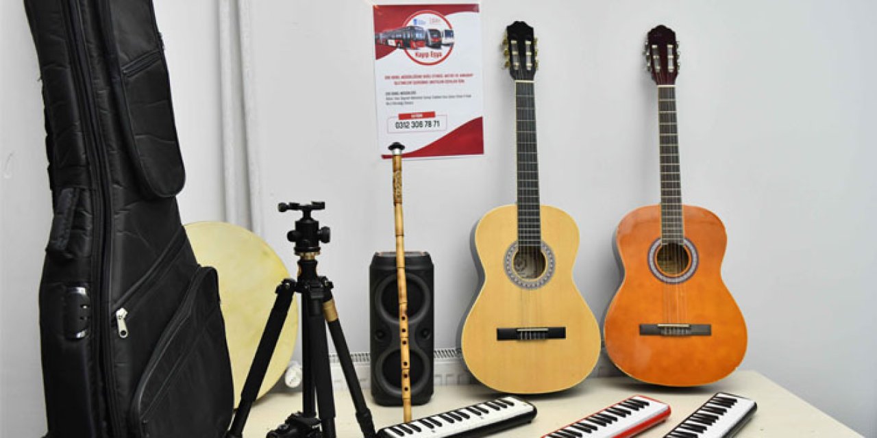 Toplu taşımada kaybolanlar ortaya çıktı: Cüzdandan gitarına kadar her şey Ulus’ta bekliyor