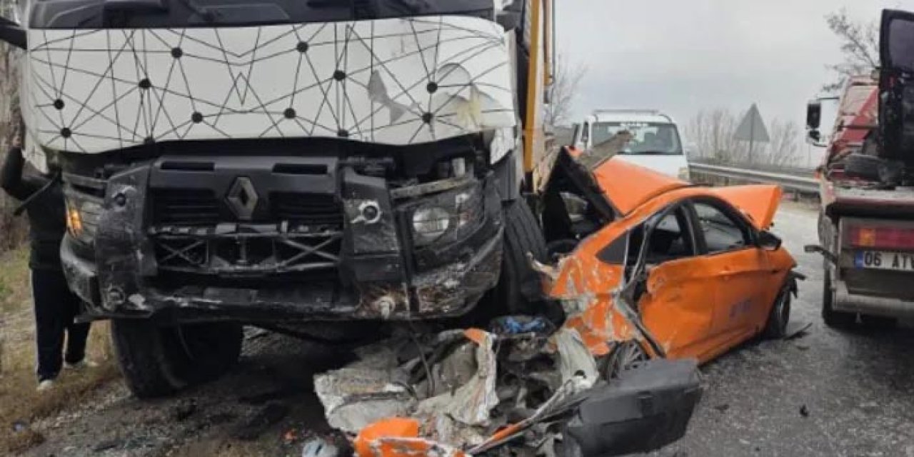 Ankara-Kırıkkale yolunda zincirleme kaza: 6 araç birbirine girdi