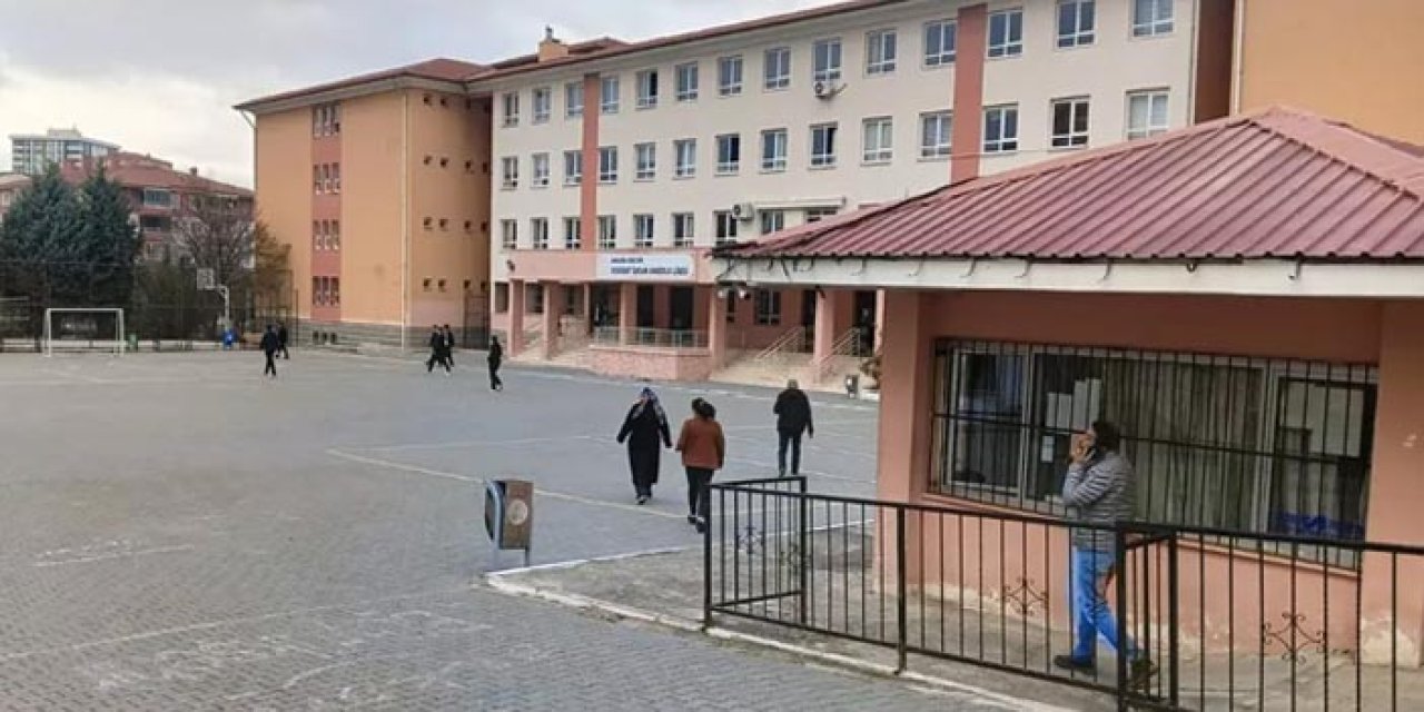 Okulda skandal mesaj! Tacizle suçlanan öğretmen tutuklandı