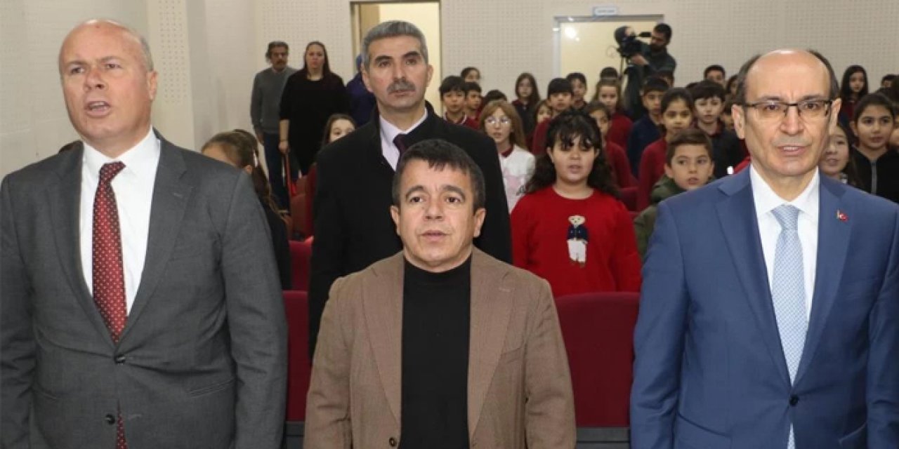 Halil Mutlu Ankara’da öğrencilerle deneyimlerini paylaştı