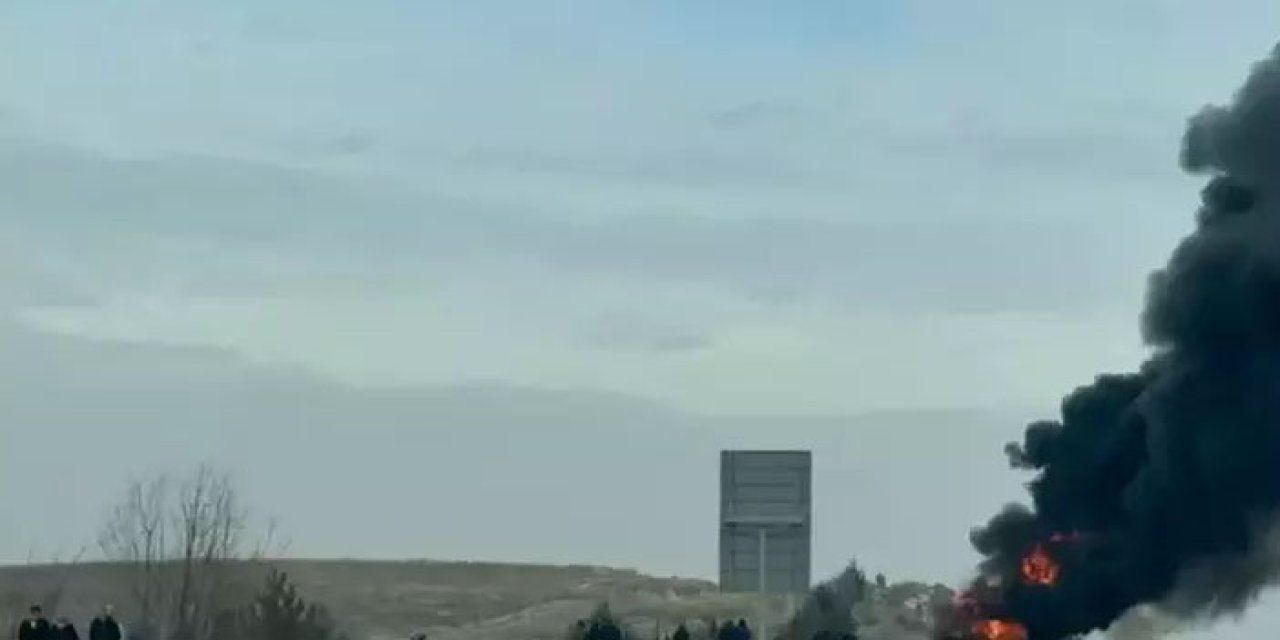 Seyir halindeki yolcu otobüsünde yangın paniği