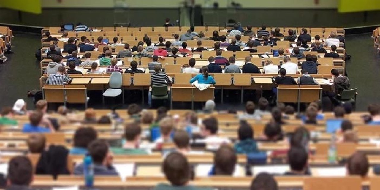 Üniversitelerde dev değişim: 4 yıl tarih mi oluyor?