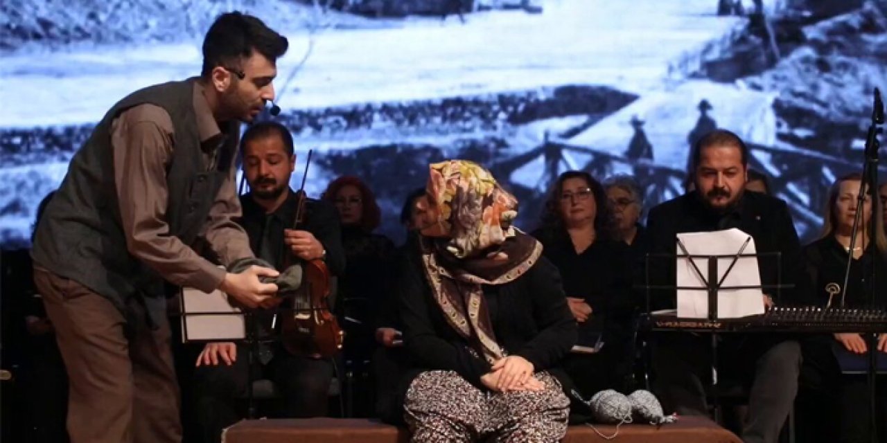 Atatürk’ün Ankara’ya gelişinin 106. yıl dönümü başkentte müzikal gösteriyle anıldı