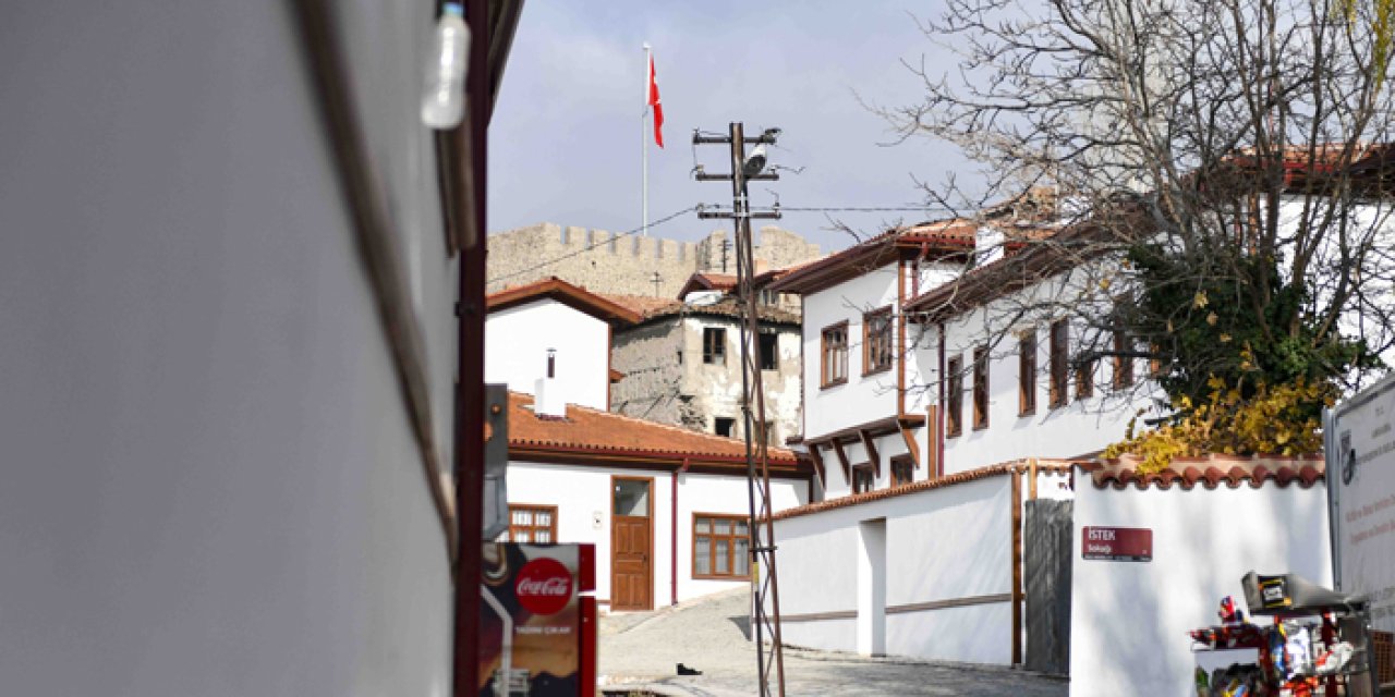 Ankara Kalesi’nde sokak sağlıklaştırma çalışmaları tamamlandı