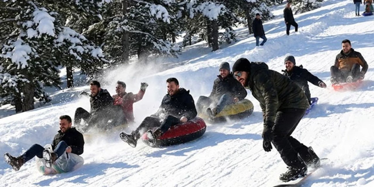 Başkentliler Beypazarı’nda karla buluştu
