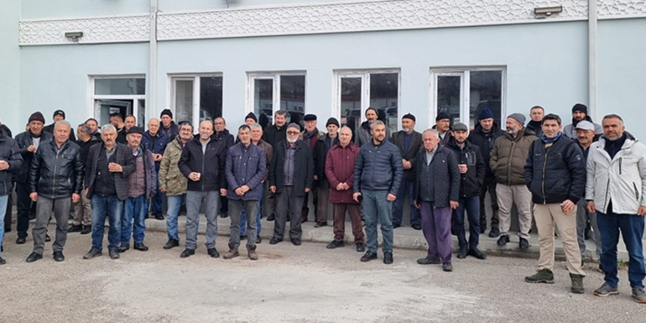 Karacahasan Köyü’nde çağ dışı sorun: Vatandaşlar Turkcell şebekesine ulaşamıyor