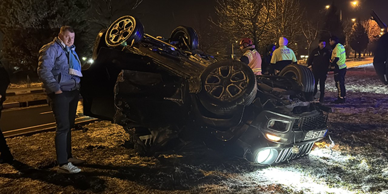 Kütahya’da peş peşe kaza: 2 otomobil takla attı, 3 yaralı