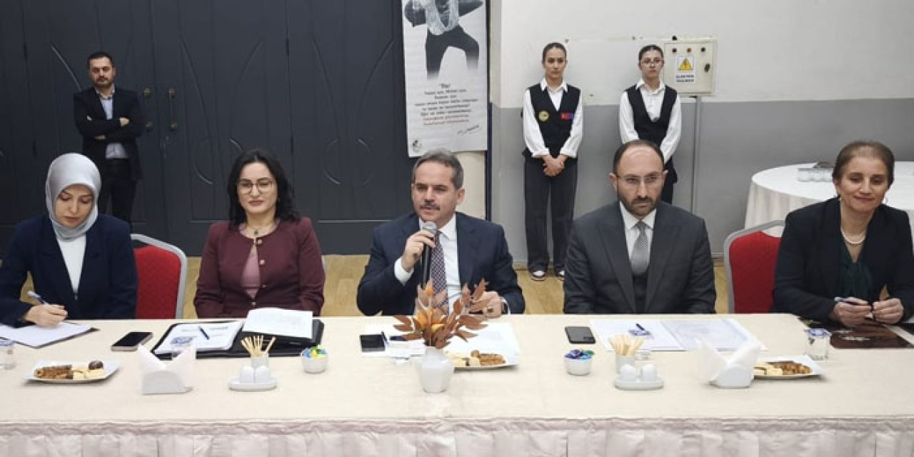 Mamak’ta ortak akıl masası: Eğitim ile iş dünyası güçlerini birleştirdi