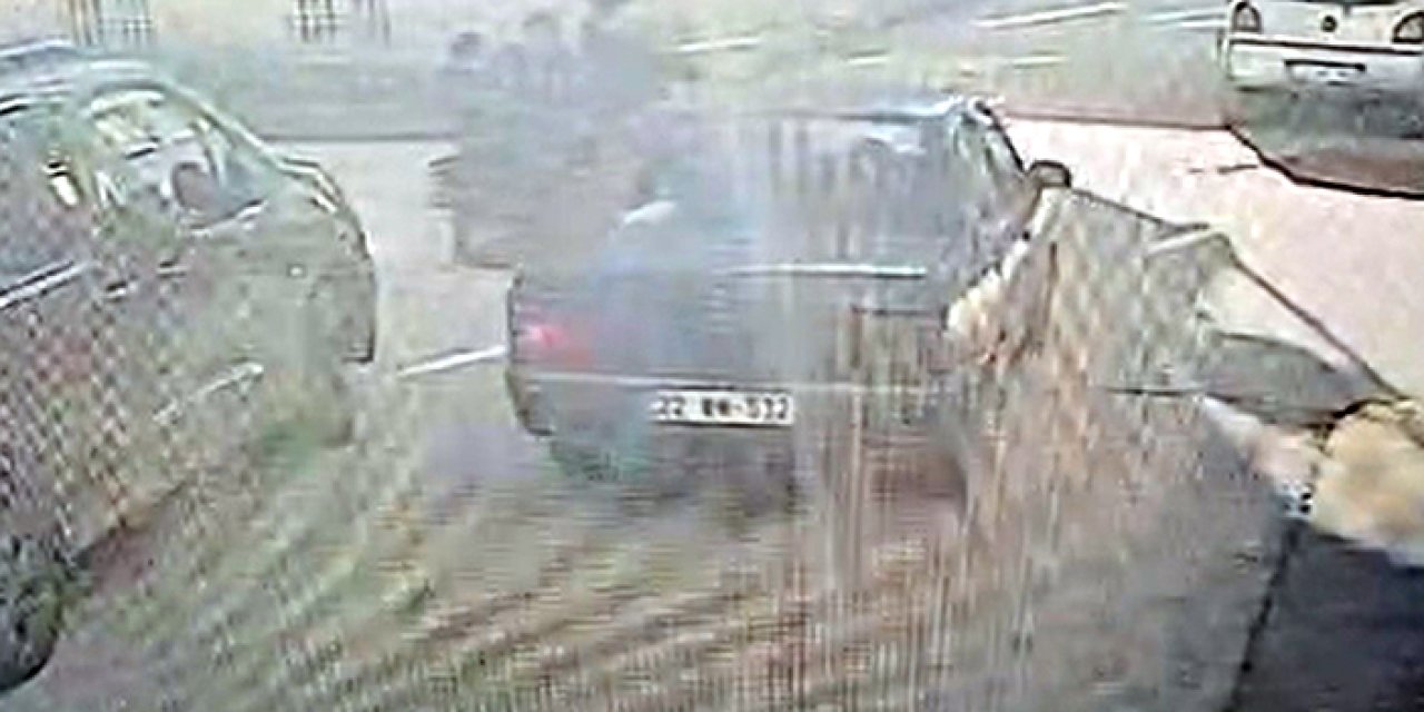 Edirne’de otomobil elektrikli bisiklete çarptı: 2’si çocuk 3 yaralı