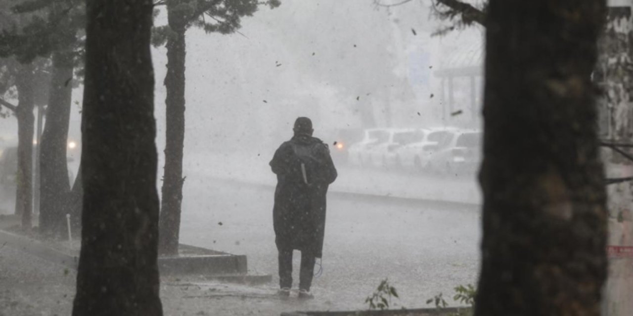 Ankara için kuvvetli rüzgâr ve fırtına uyarısı yapıldı