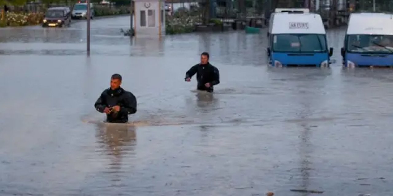 Ankara için kuvvetli yağış uyarısı: Ankara Büyükşehir Belediyesi teyakkuzda