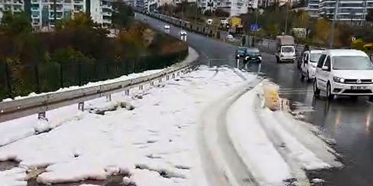 Alanya’da sağanak ve dolu etkili oldu: İlçe merkezi beyaza büründü