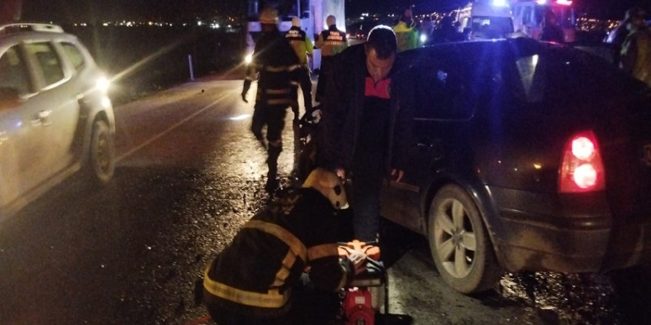 Hatay’da Feci Kaza: Otomobil ile Minibüs Çarpıştı, 1 Ölü 6 Yaralı
