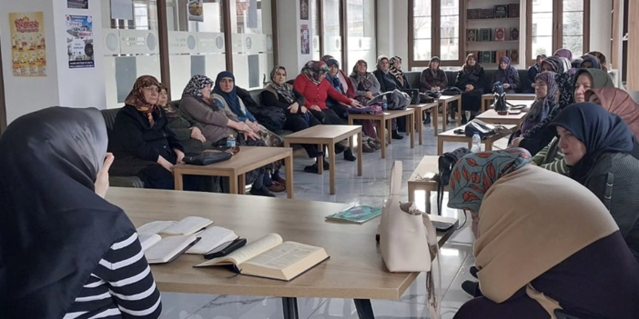 Kızılcahamam’da kadınlara yönelik manevi sohbet programı düzenlendi