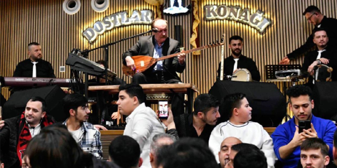 Etimesgut’ta inşa edilen Dostlar Konağı açıldı