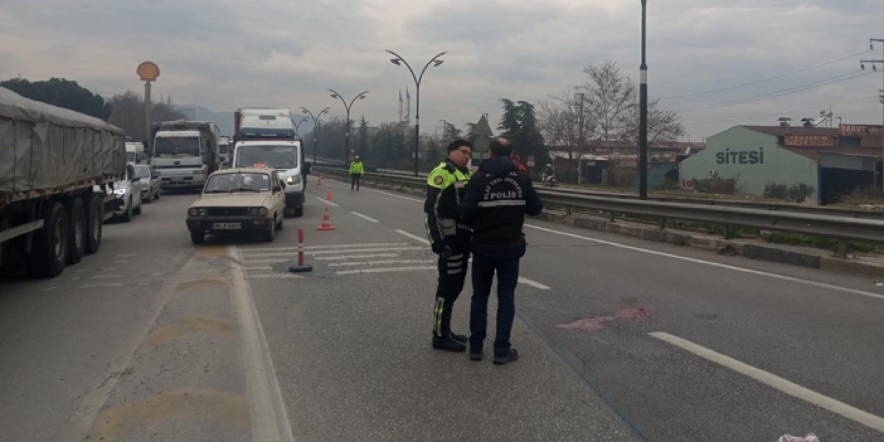 Manisa'da Kamyonun Çarptığı Yaya Hayatını Kaybetti