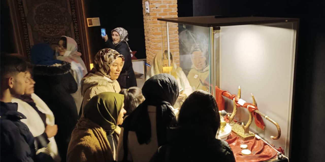 Ankara’da maneviyat seli: Mukaddes Emanetler Sergisi 8 Şubat’a kadar uzatıldı