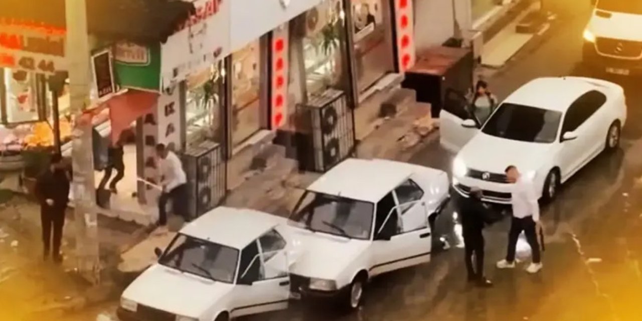 Karabağlar’da Dehşet Anları: Sürücüyü Döner Bıçağıyla Kovaladı