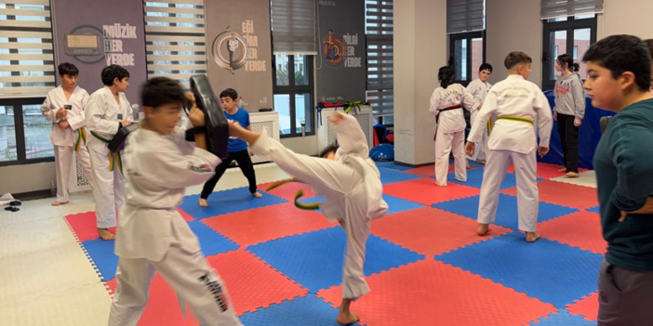 Mamak’ta taekwondo sporcuları kuşak için tatamiye çıkacak