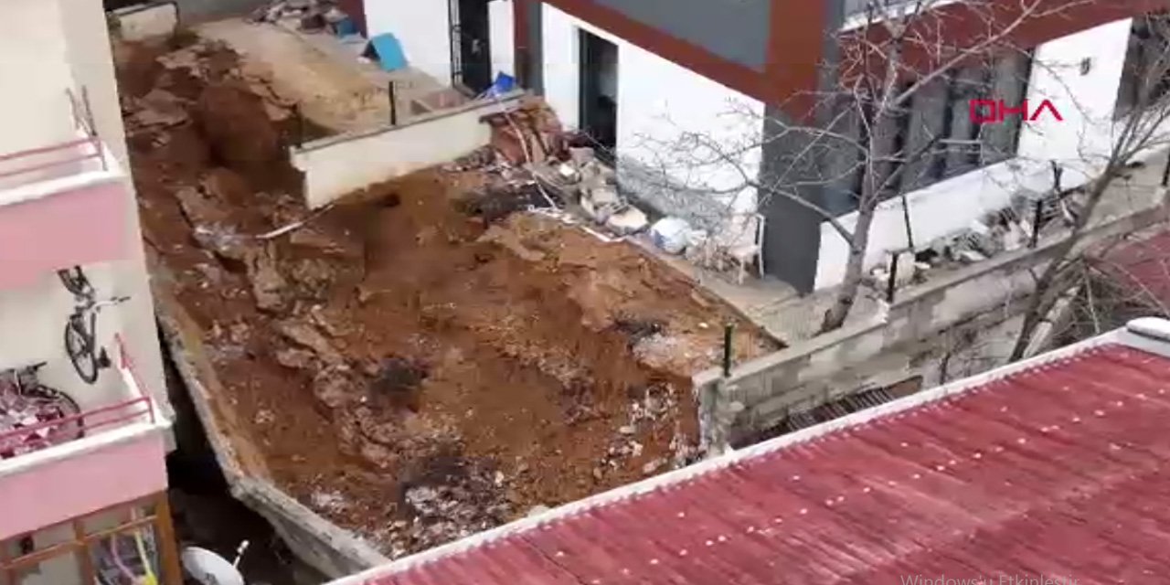 Gölbaşı’nda istinat duvarı çöktü; 4 apartman boşaltıldı