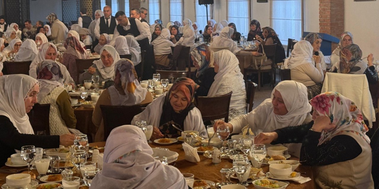 Anadolu’nun beyaz yaşmaklı kadınları Altındağ’da ağırlandı