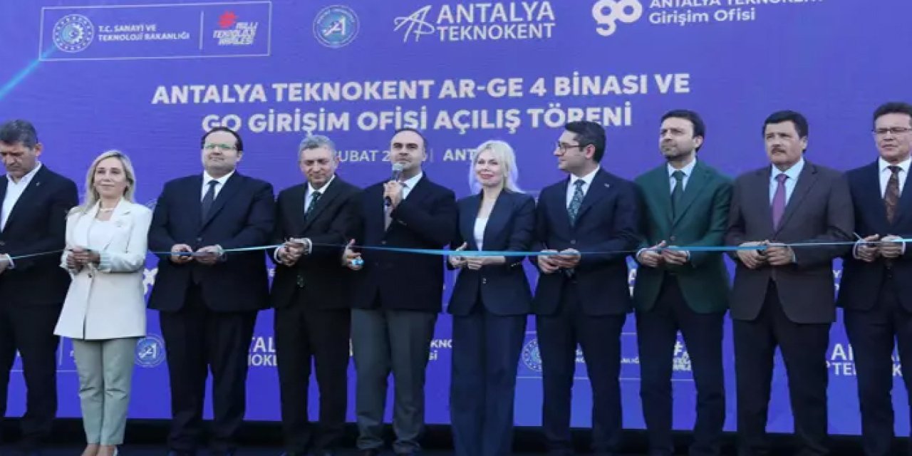 Bakan Kacır: Son 23 yılda sağladığımız desteklerle teknoparklarımızın sayısı 2'den 114'e çıktı