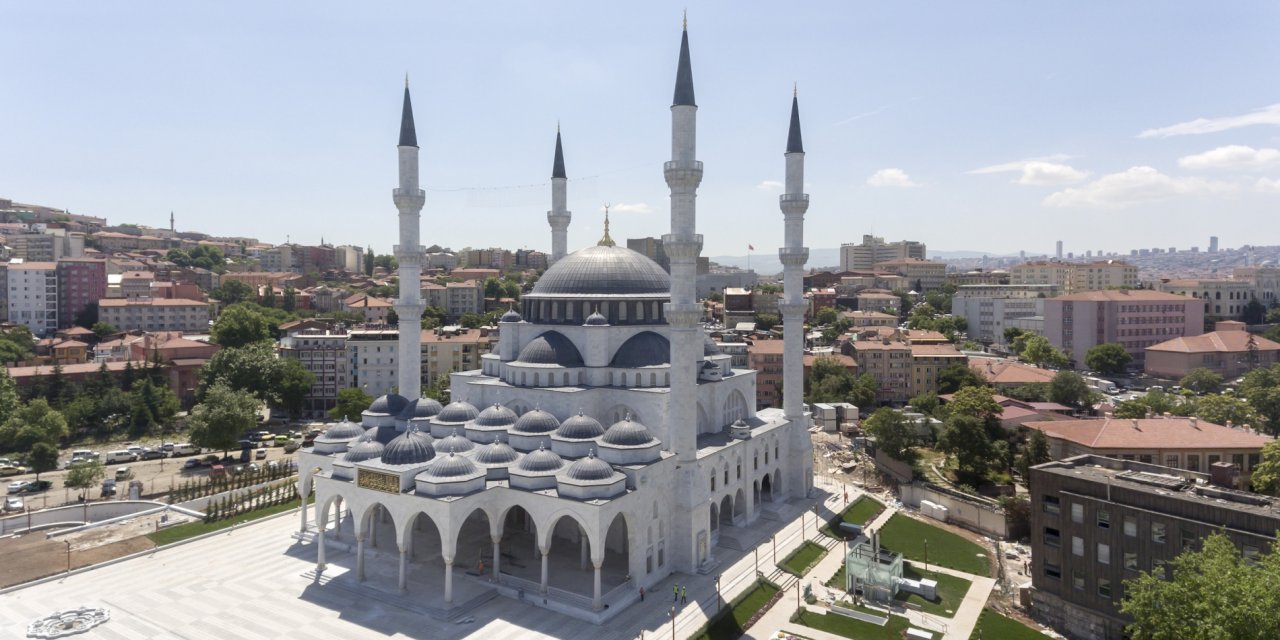 Melike Hatun Camii Otoparkında fahiş fiyat tepki çekiyor