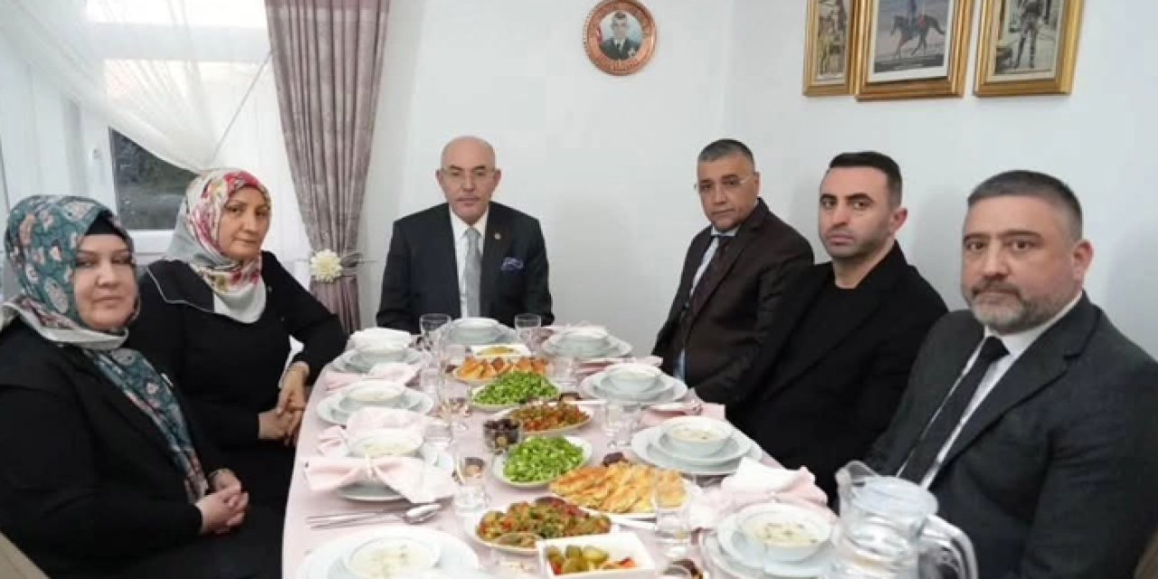 Ramazan’ın ilk iftarı Şehit Selçuk Paker’in ailesiyle yapıldı