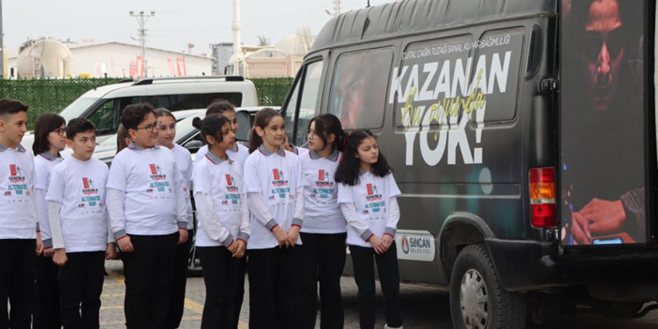 Sincan’da sanal kumarla mücadele için gezici farkındalık otobüsü tanıtıldı