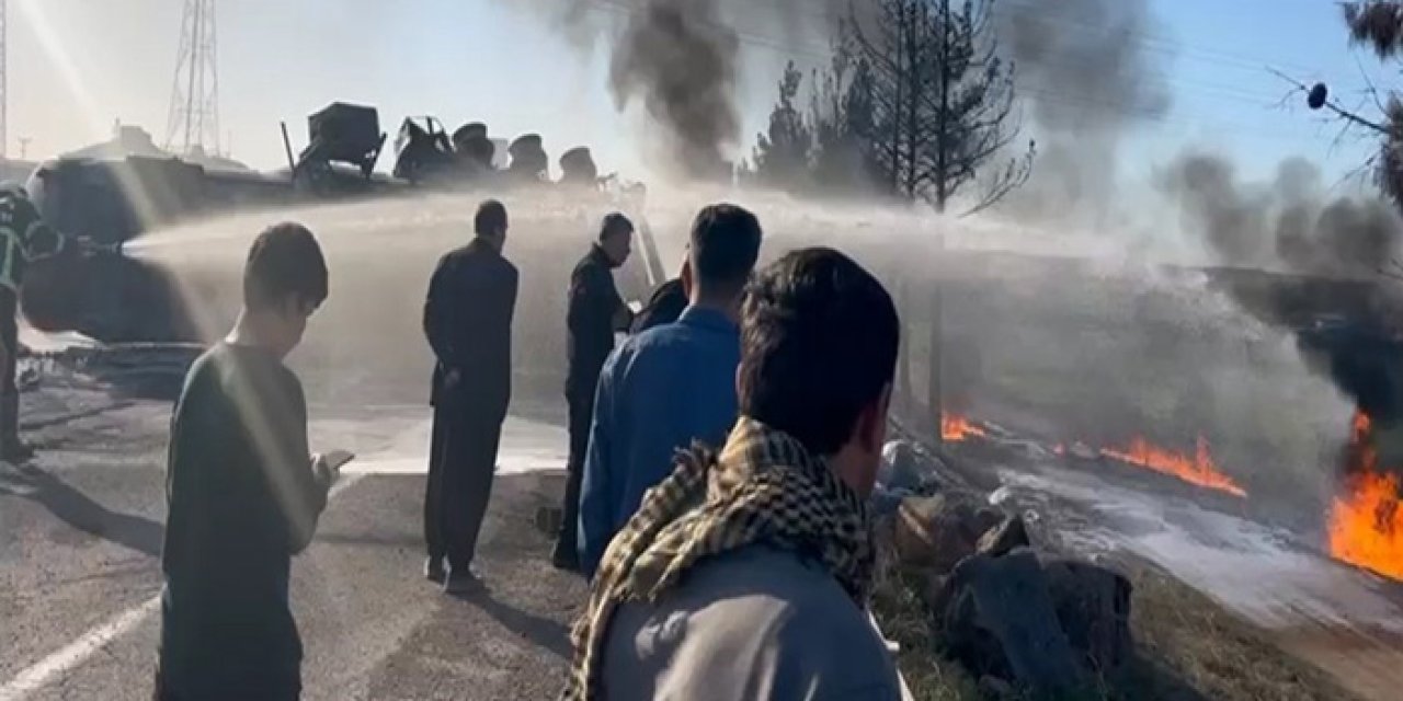Şanlıurfa’da Korkutan Kaza: Devrilen TIR Küle Döndü