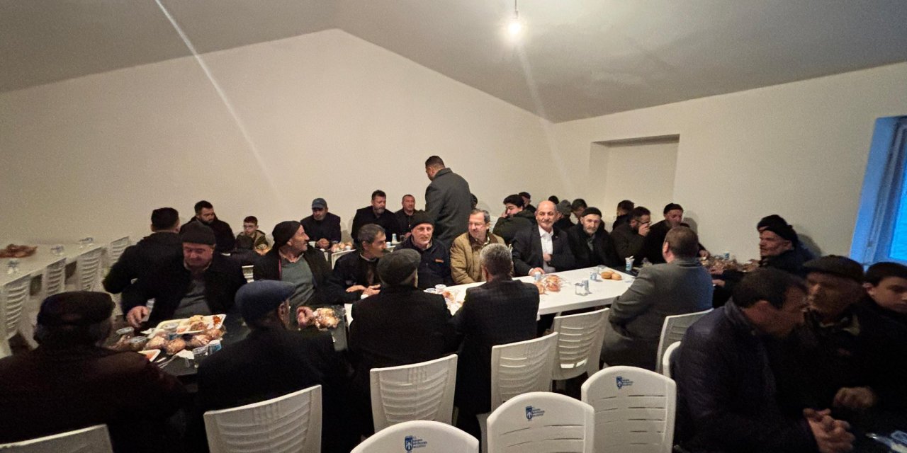 Kalecik Kılçak Köylüleri iftarda buluştu: Başkan da katıldı