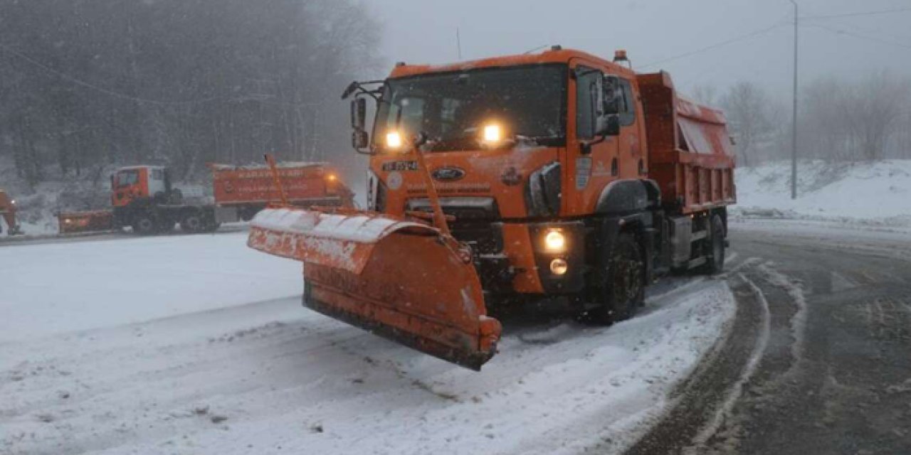 Bolu Dağı beyaza büründü: Kar kalınlığı 10 santimetreye ulaştı
