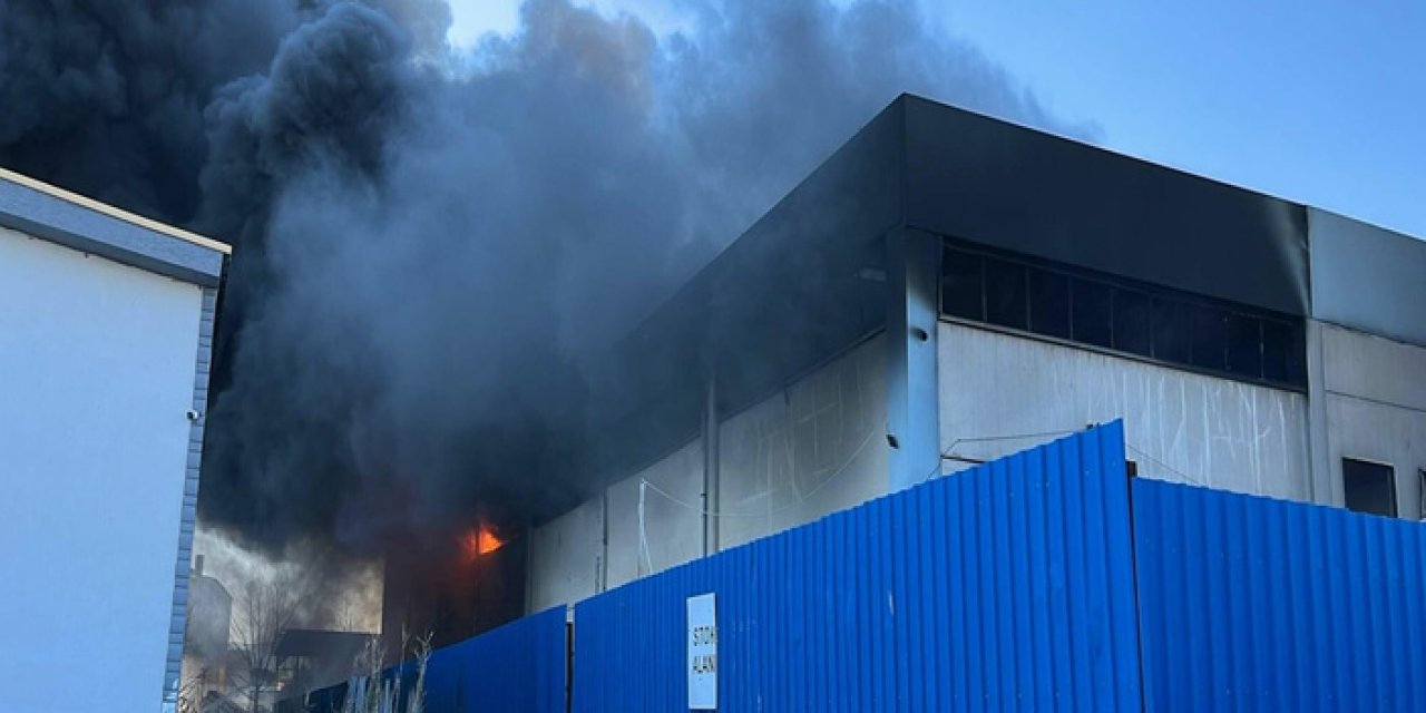 İzmir Torbalı’da Geri Dönüşüm Tesisinde Yangın