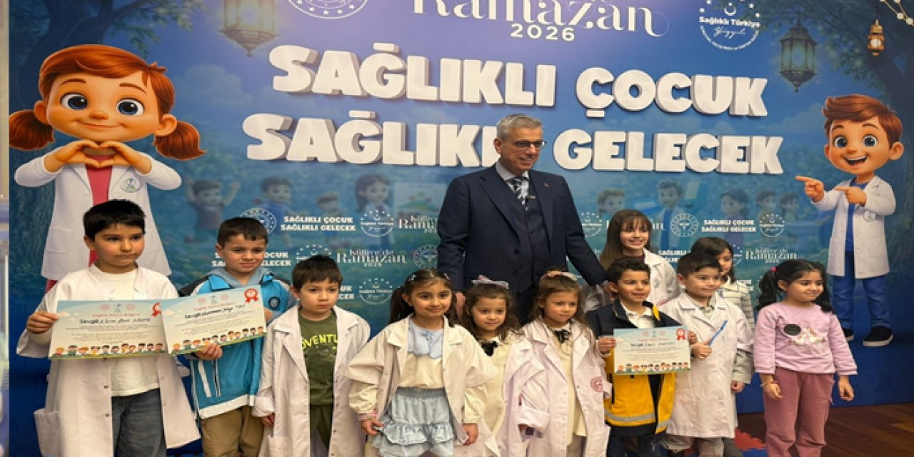 Bakan Memişoğlu, 'Külliye'de Ramazan' etkinlik alanını ziyaret etti