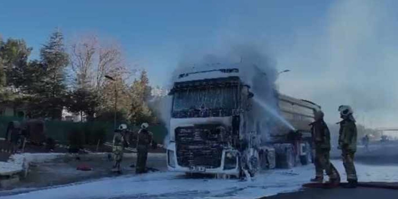 Polatlı'da seyir halindeki araç yandı