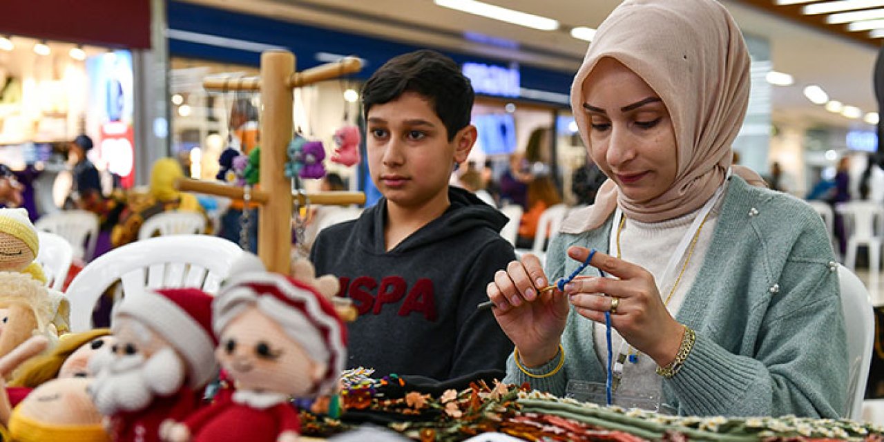 Mamak’ta 8 Mart coşkusu: El Emeği Kadın Eli Pazarı kuruldu