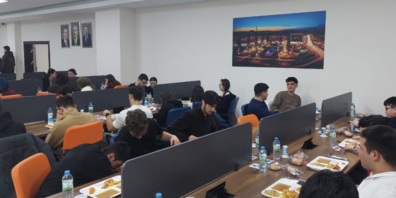 Sincan’da gençlere 24 saat ders imkânı: Millet Kıraathanelerine yoğun ilgi